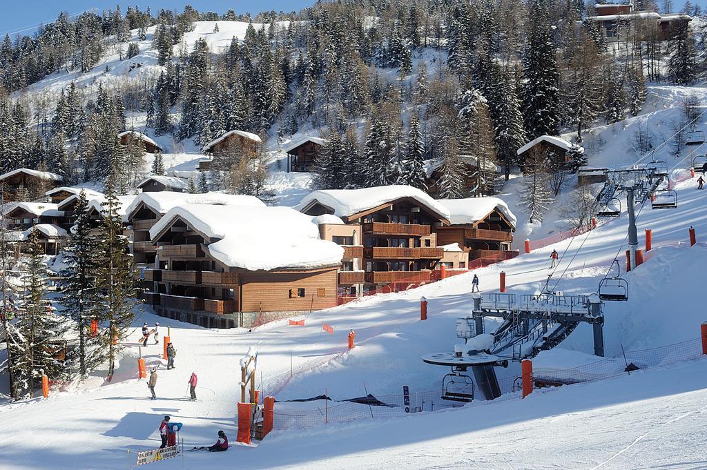 Skissim Premium - Résidence Les Chalets d'Edelweiss 4* by Travelski La Plagne Exterior foto