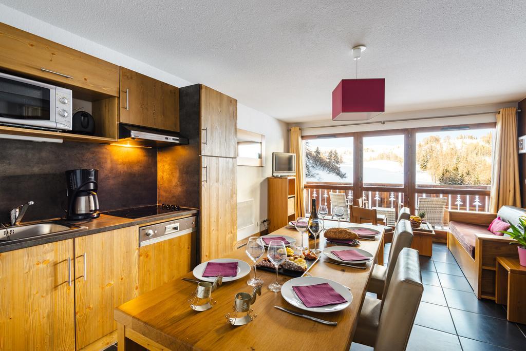 Skissim Premium - Résidence Les Chalets d'Edelweiss 4* by Travelski La Plagne Exterior foto